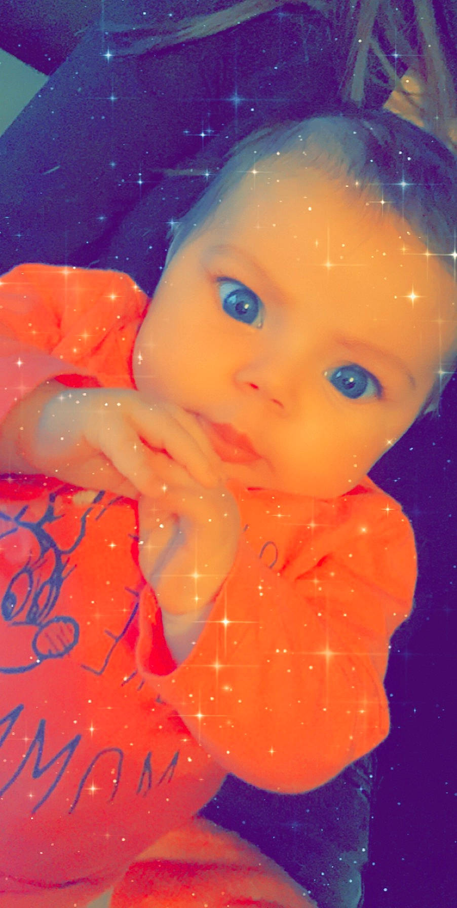 Léna participe au concours pour gagner de l'argent avec cette photo : art, baby, cheek, child, doll, ear, eye, face, forehead, head, iris, nose, orange, person, pink, skin, toddler, toy