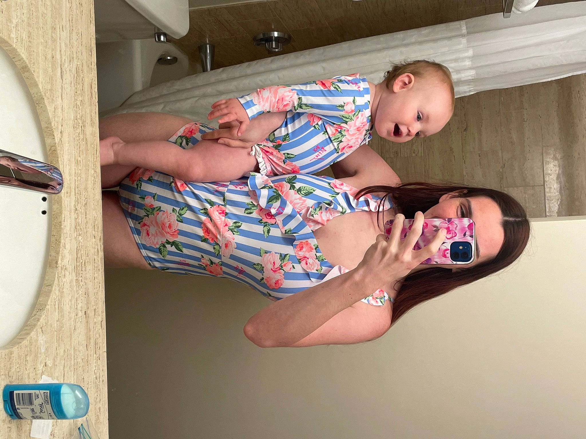 Bellamy is registered to the contest to win money with this photo: baby, chest, child, comfort, elbow, eyewear, finger, fun, gesture, human_leg, joint, knee, leg, muscle, nail, person, room, thigh, toddler, trunk