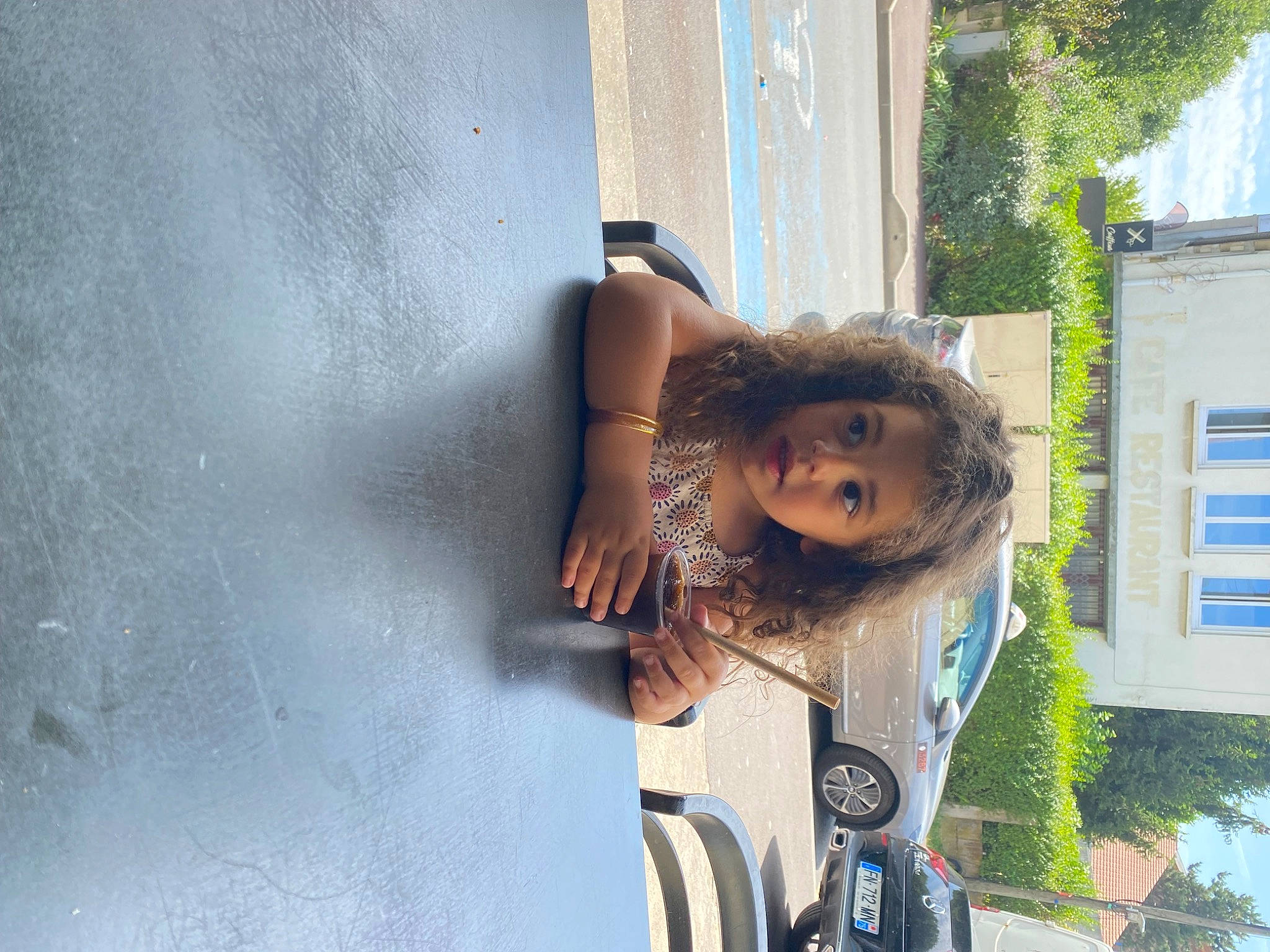 Naysen a rejoint le concours — aidez-le/la à gagner de superbes lots ! denim, doll, electric_blue, eyewear, fun, fur, jewellery, person, plant, reflection, road, street, sunglasses, toy, tree, visual_arts, waist, window