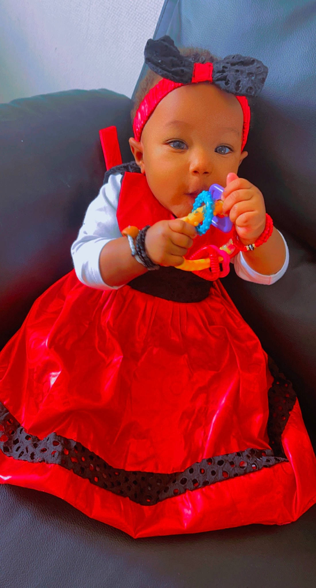 Hope participe au concours pour gagner de l'argent avec cette photo : baby_toddler_clothing, beauty, child, costume, costume_hat, dress, electric_blue, event, fashion_design, fun, happy, hat, magenta, orange, person, pink, red, skin, sleeve, toddler