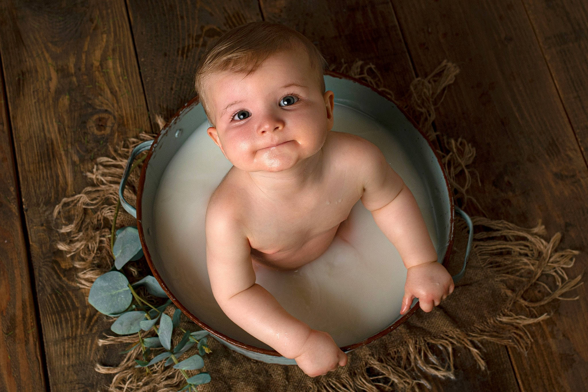 Lylio a rejoint le concours — aidez-le/la à gagner de superbes lots ! baby, child, person, skin, stomach, toddler