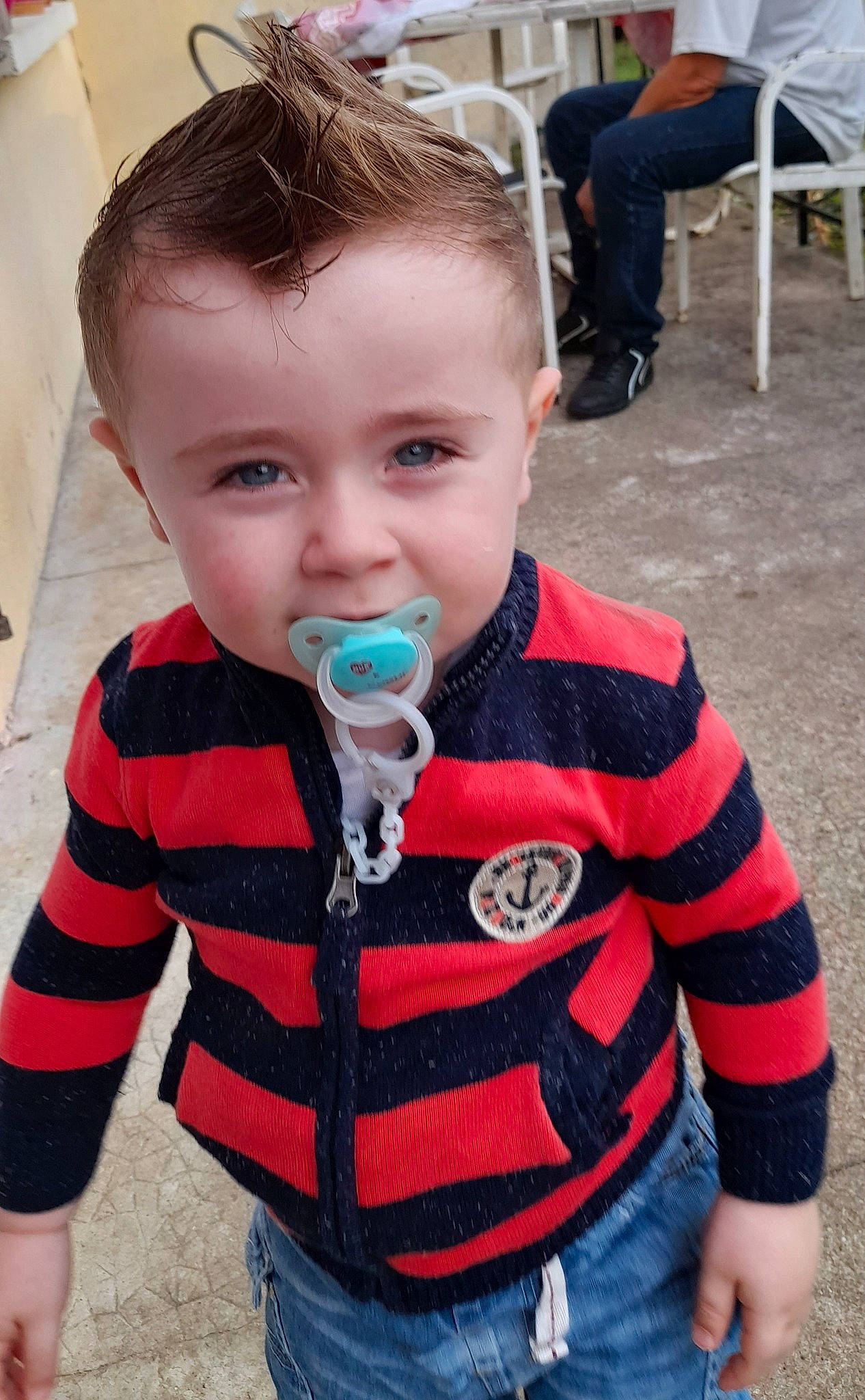 Gabriel participe au concours pour gagner de l'argent avec cette photo : baby_toddler_clothing, cheek, chin, clothing, cool, eyelash, face, facial_expression, head, iris, joint, mouth, neck, nose, person, skin, sleeve, summer, t_shirt, toddler