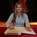Luz L.