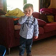 Yanis participe au concours pour gagner de l'argent avec cette photo :