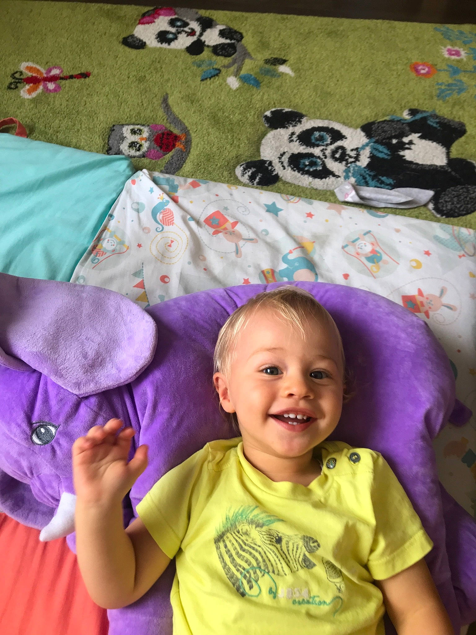 Ethan a rejoint le concours — aidez-le/la à gagner de superbes lots ! baby, child, fun, happy, head, joy, linens, person, pink, play, purple, smile, textile, toddler, vacation, violet