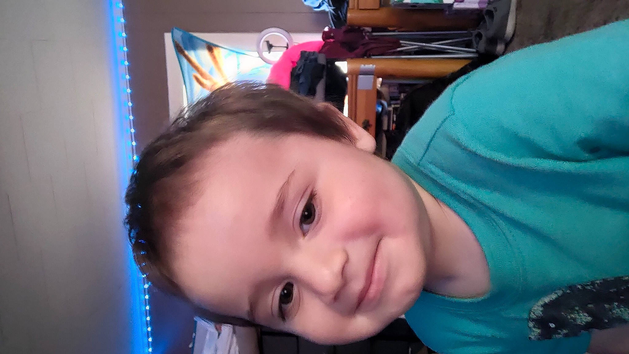 Mac is registered to the contest to win money with this photo: cheek, chin, cool, ear, electric_blue, eyebrow, eyelash, flash_photography, forehead, fun, happy, iris, jaw, joy, lip, mouth, neck, nose, person, skin