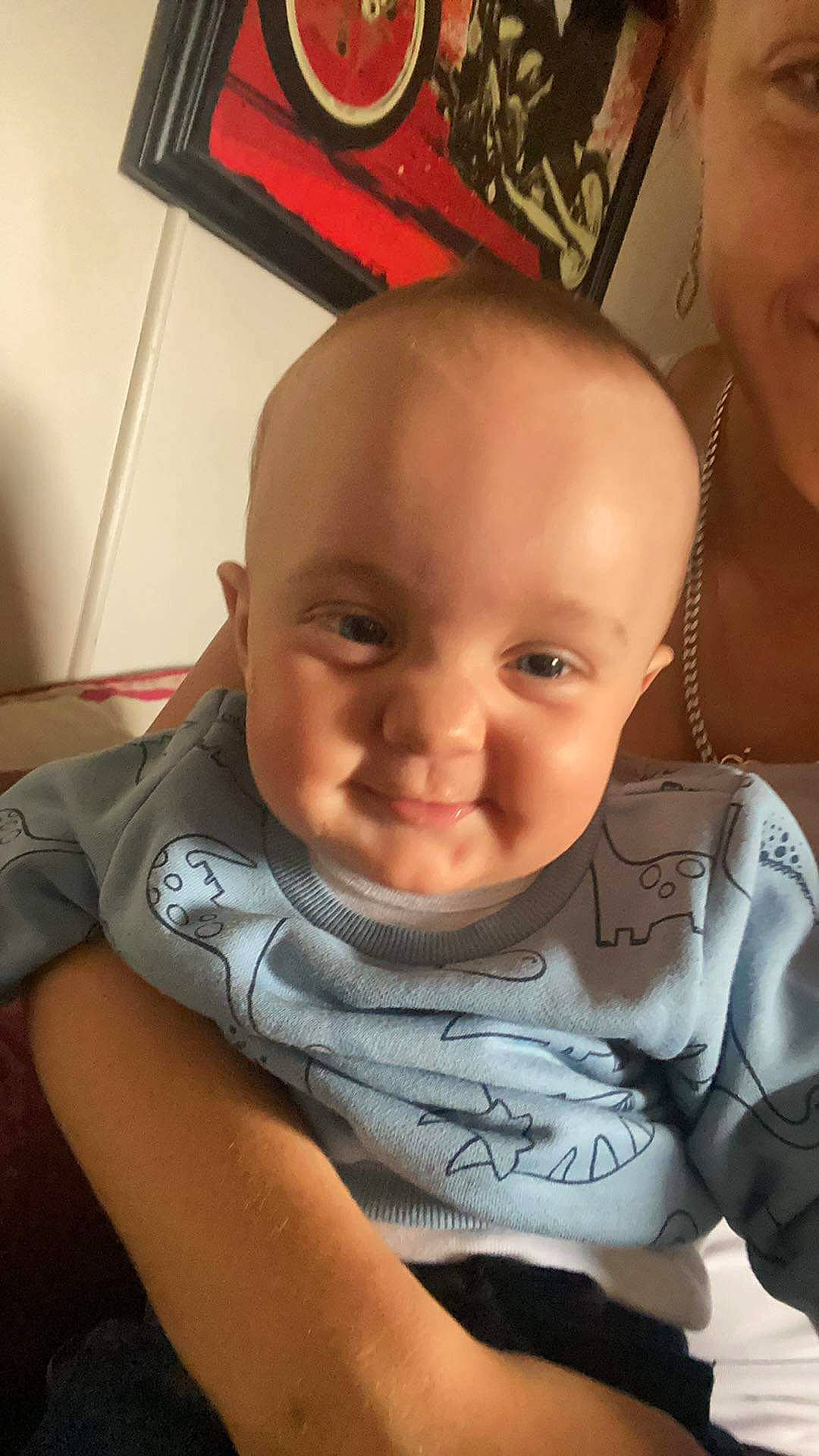 Ali is registered to the contest to win money with this photo: arm, cheek, chin, comfort, ear, eyebrow, forehead, happy, iris, jaw, joint, lip, mouth, muscle, neck, nose, person, shoulder, skin, smile