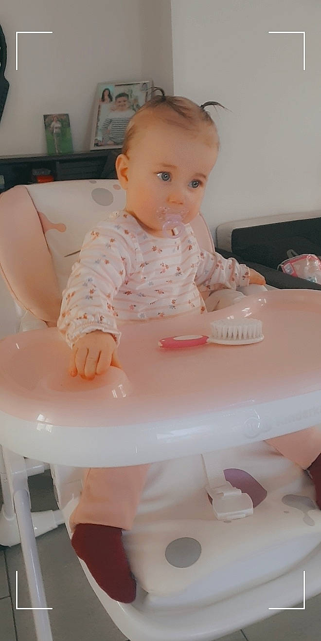Lyanna participe au concours pour gagner de l'argent avec cette photo : baby, baby_products, baby_toddler_clothing, beauty, carmine, cheek, child, circle, cleanliness, comfort, human_leg, magenta, person, pink, plastic, room, sitting, skin, sleeve, toddler