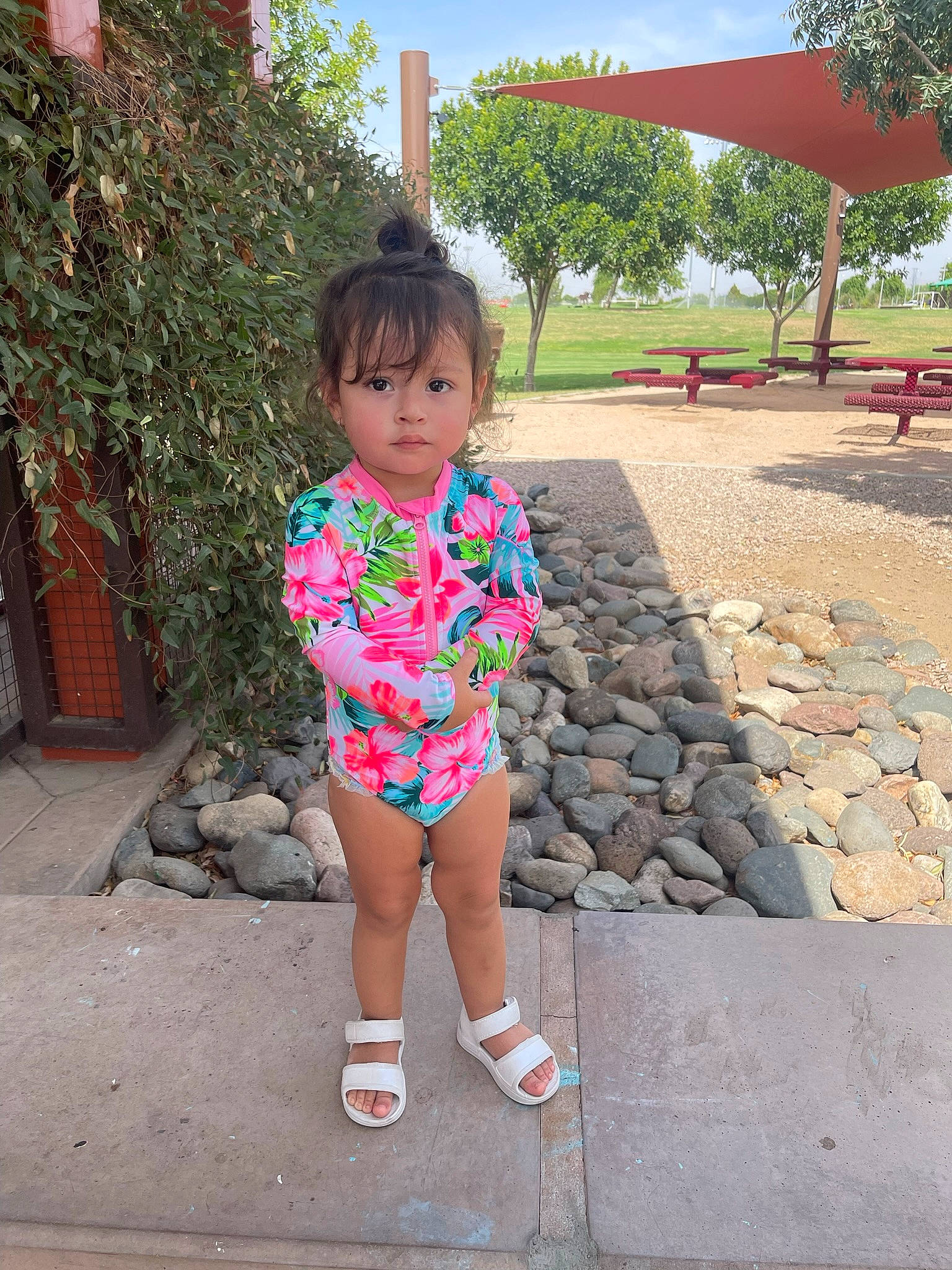 Adaleia is registered to the contest to win money with this photo: asphalt, baby_toddler_clothing, city, electric_blue, fun, grass, happy, human_leg, leisure, magenta, person, pink, plant, recreation, sky, sleeve, thigh, toddler, tree, trunk