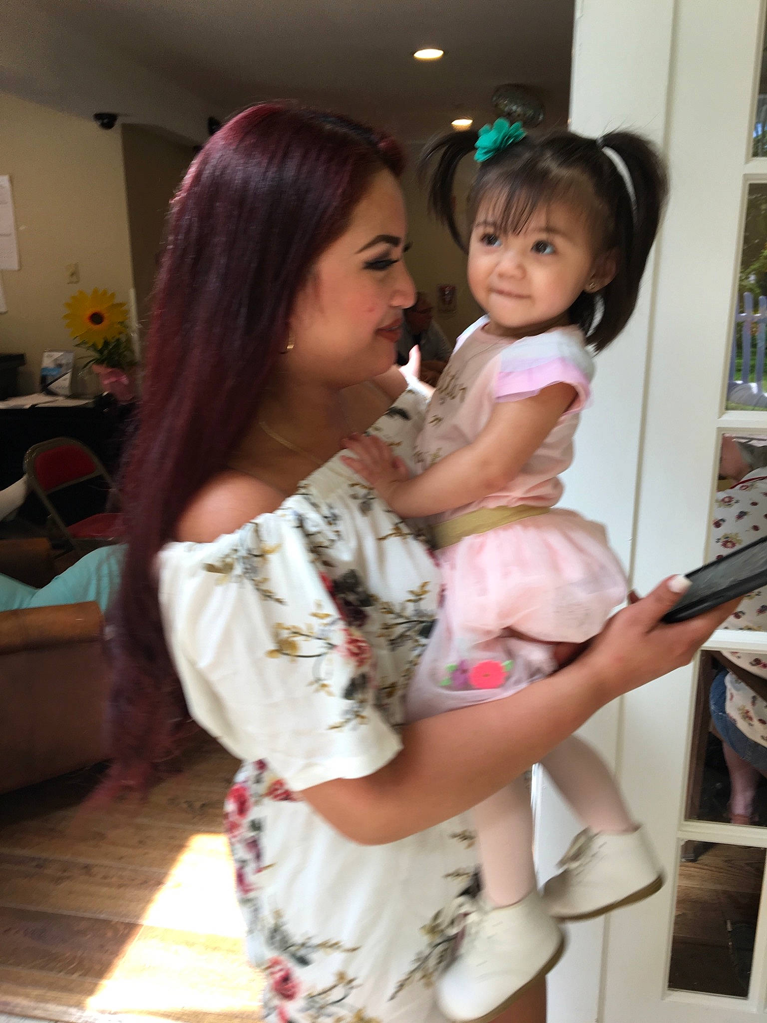 Solara is registered to the contest to win money with this photo: abdomen, beauty, black_hair, child, daughter, long_hair, mother, person, skin, smile, snapshot, toddler, trunk