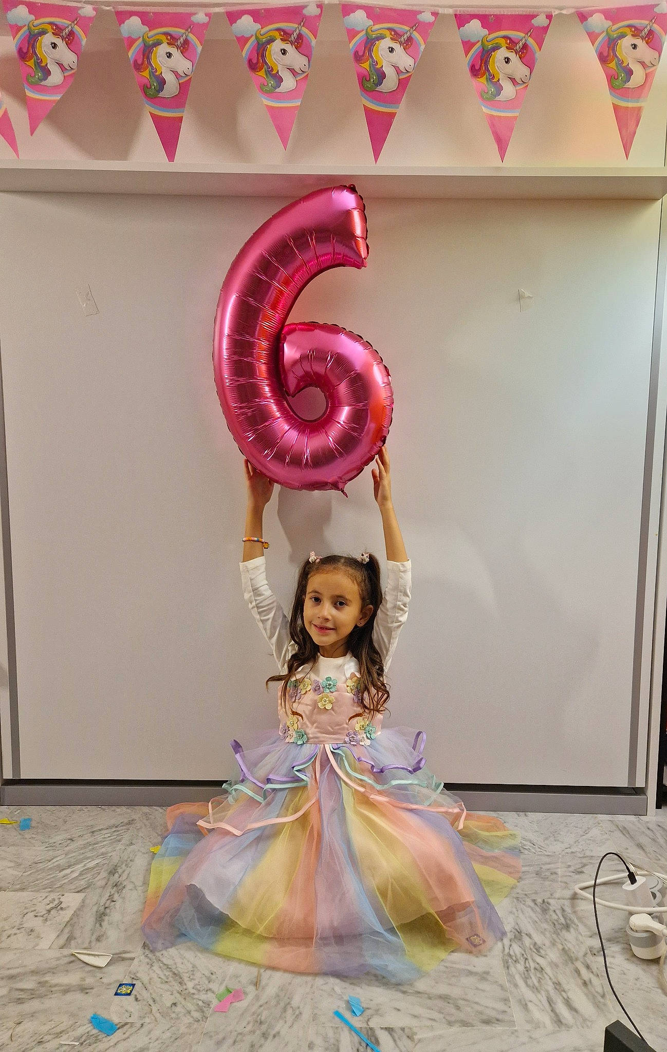 Adila a rejoint le concours — aidez-le/la à gagner de superbes lots ! automotive_wheel_system, child, costume, event, fashion_accessory, fashion_design, flooring, font, fun, happy, joy, magenta, musical_instrument, party_supply, person, pink, purple, smile, toddler, toy