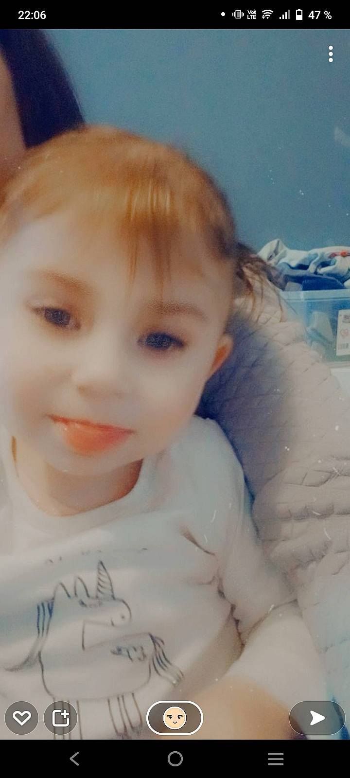 Jade a rejoint le concours — aidez-le/la à gagner de superbes lots ! cheek, chin, cool, ear, eye, eyebrow, eyelash, forehead, hair, happy, iris, jaw, joy, lip, mouth, neck, no_expression, nose, person, skin