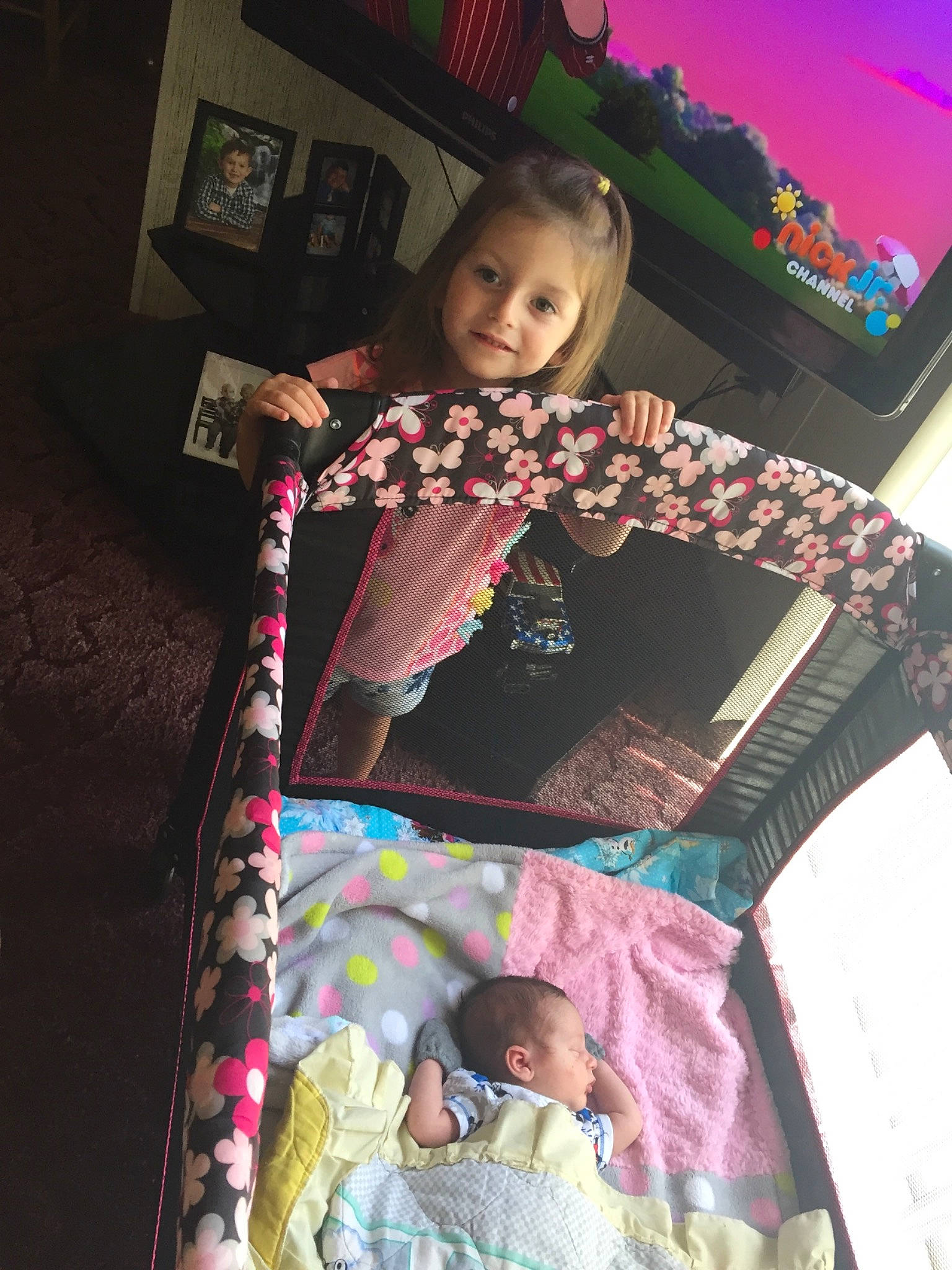 Aalaiyah is registered to the contest to win money with this photo: baby, baby_products, child, fun, person, pink, plant, play, product, skin, textile, toddler, tree