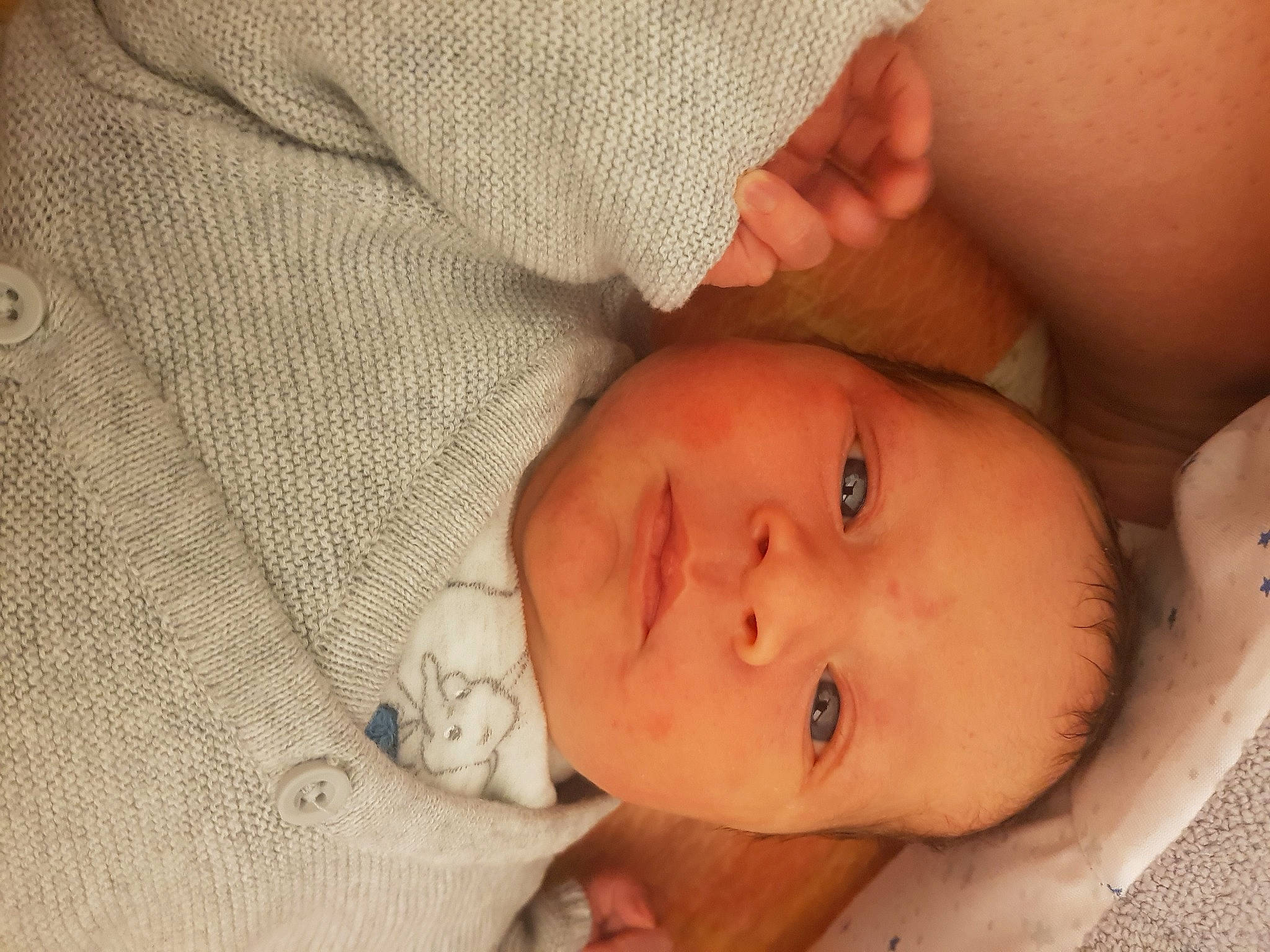 Lénaïc a rejoint le concours — aidez-le/la à gagner de superbes lots ! baby, baby_products, baby_sleeping, baby_toddler_clothing, bedtime, cheek, child, comfort, ear, face, iris, linens, nap, nose, pattern, person, room, skin, sleep, textile