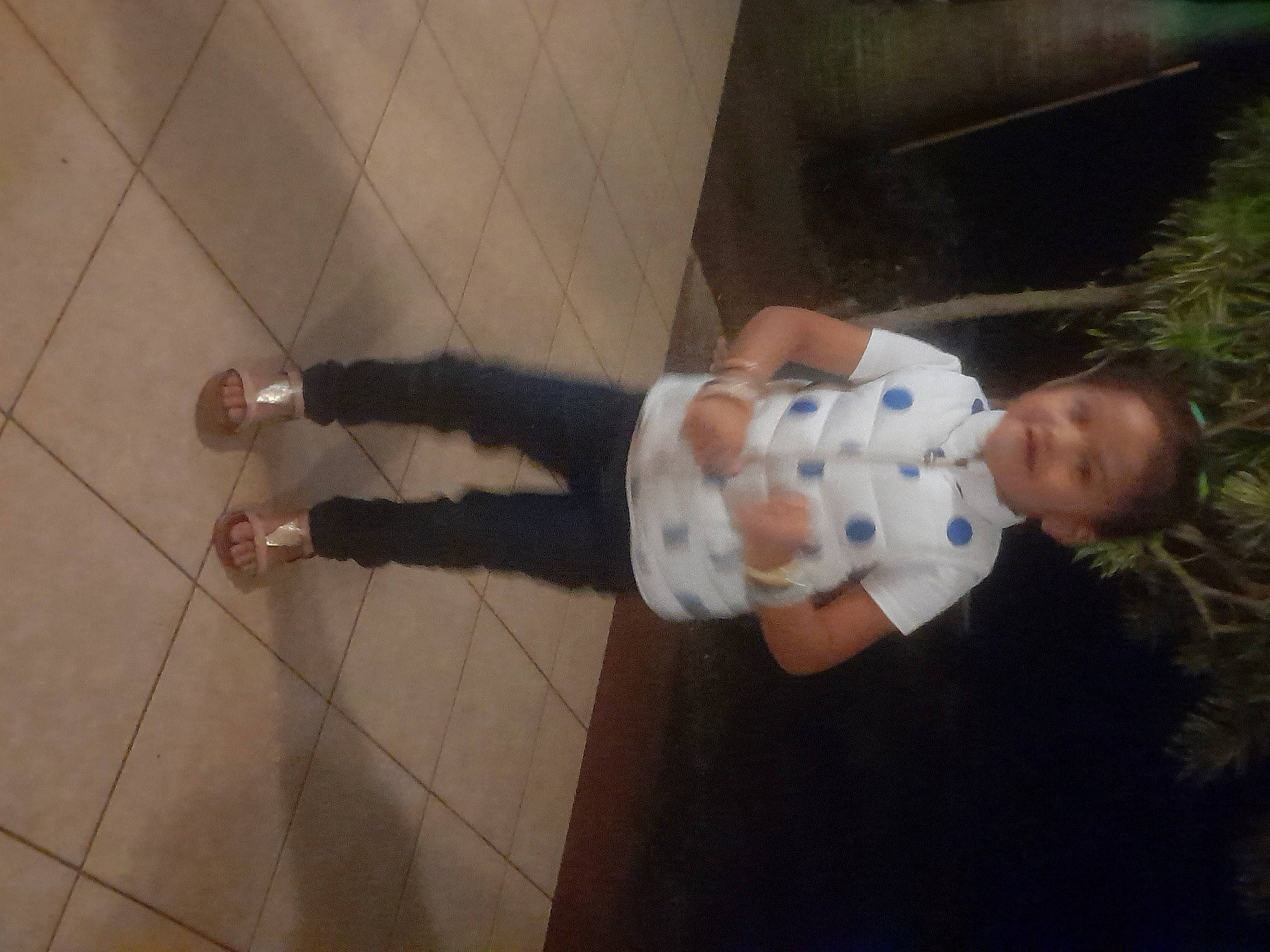 Vairani Et Vaihirani participe au concours pour gagner de l'argent avec cette photo : baby, baby_toddler_clothing, child, floor, flooring, foot, fun, hardwood, human_leg, joy, knee, leg, pattern, person, plant, room, sandal, toddler, wood