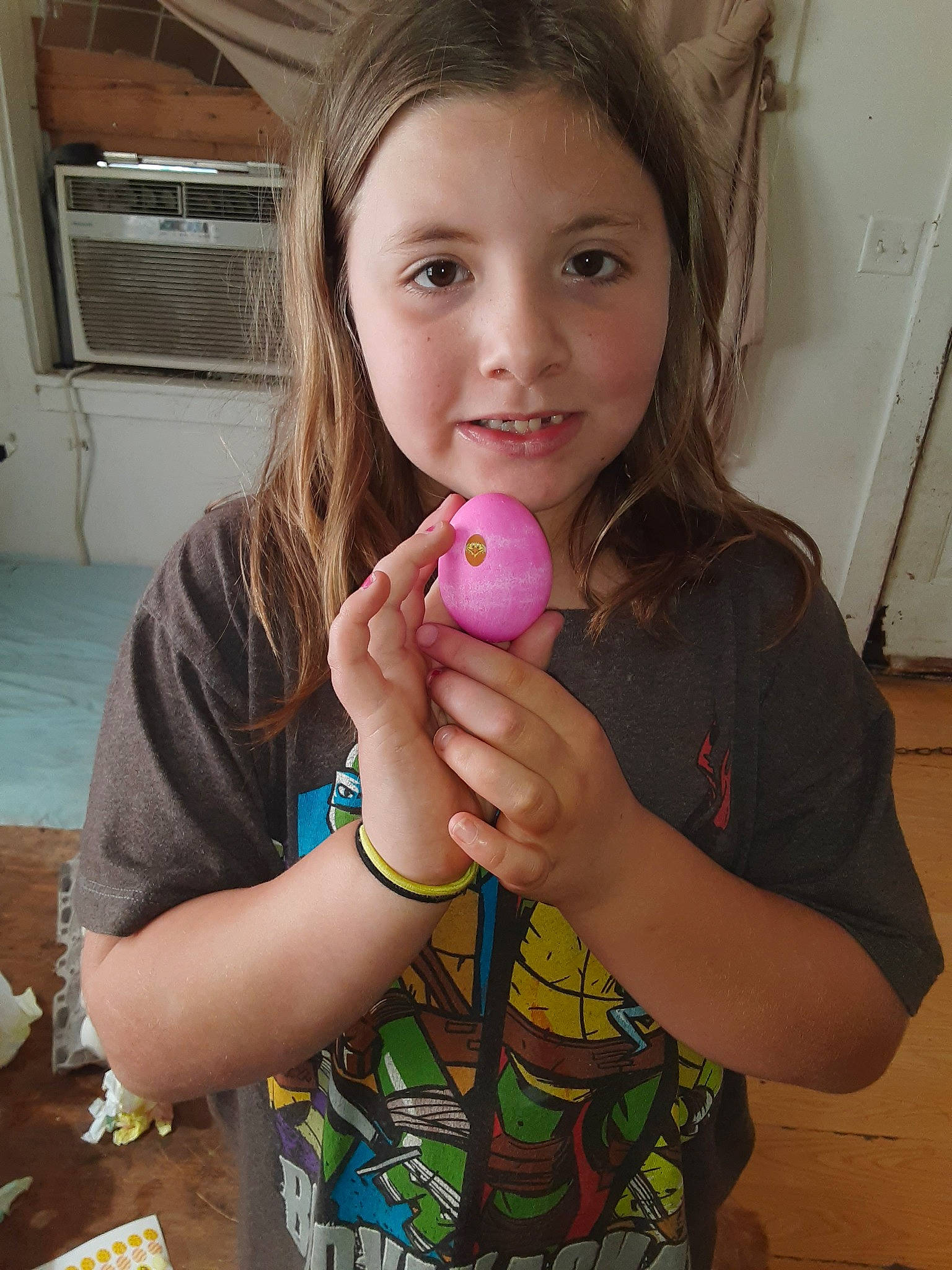 Catherine is registered to the contest to win money with this photo: baby, baby_toys, child, finger, fruit, fun, hand, happy, joy, magenta, nail, person, pink, play, play_doh, smile, spoon, sweetness, tableware, thumb