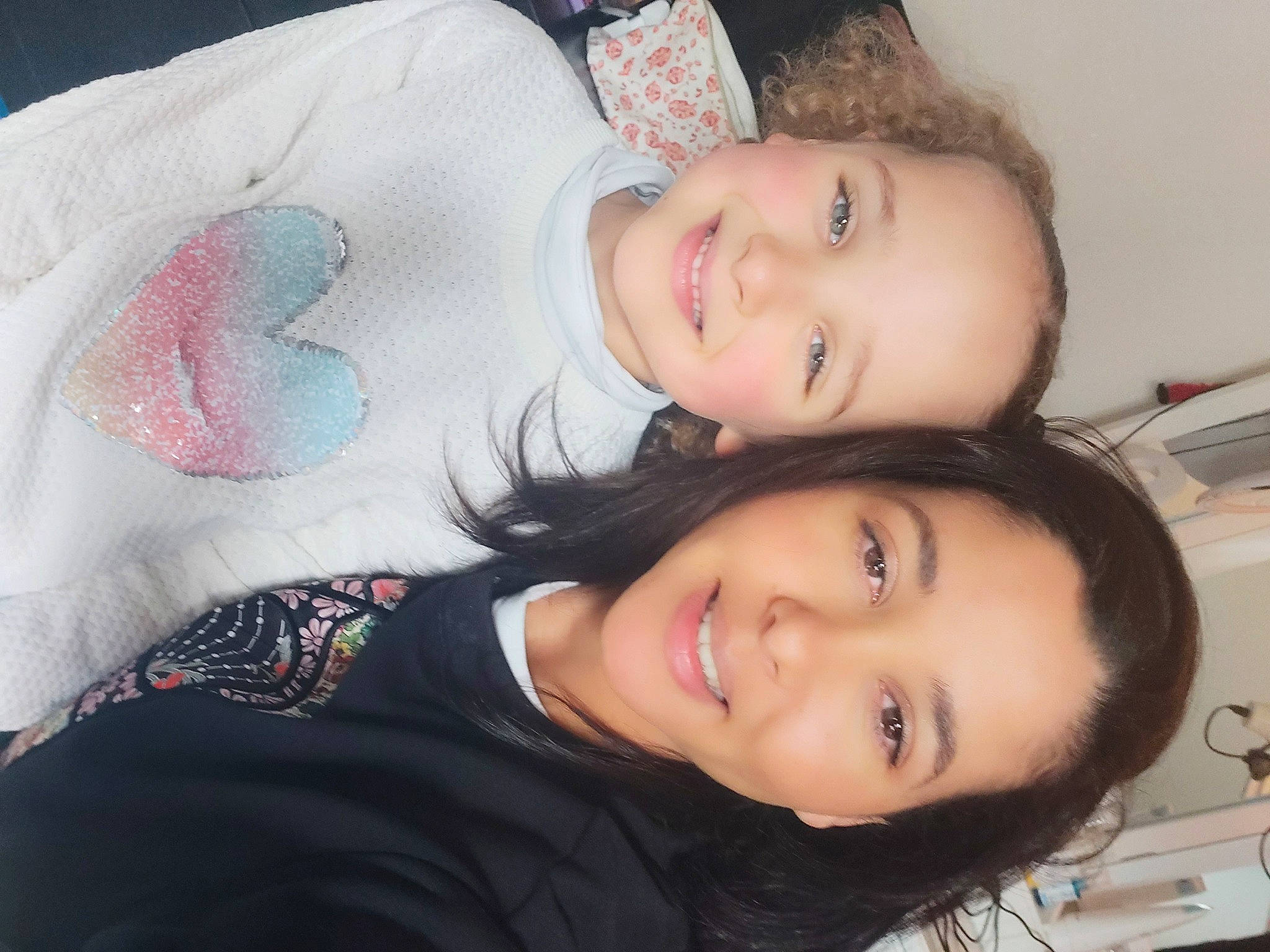 Lucie participe au concours pour gagner de l'argent avec cette photo : beauty, cheek, child, chin, eyebrow, eyelash, face, fun, gesture, hairstyle, happy, iris, joy, lip, mouth, nose, organ, person, skin, sleeve