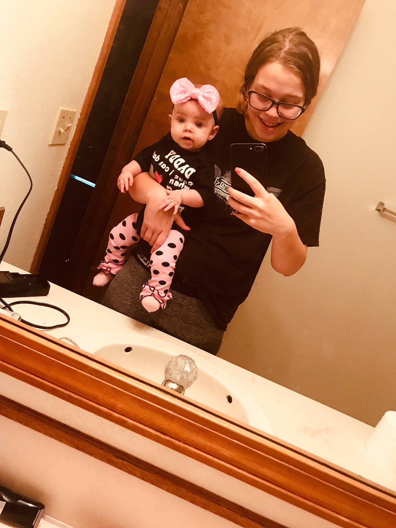 Serenity is registered to the contest to win money with this photo: finger, joy, person, surprise