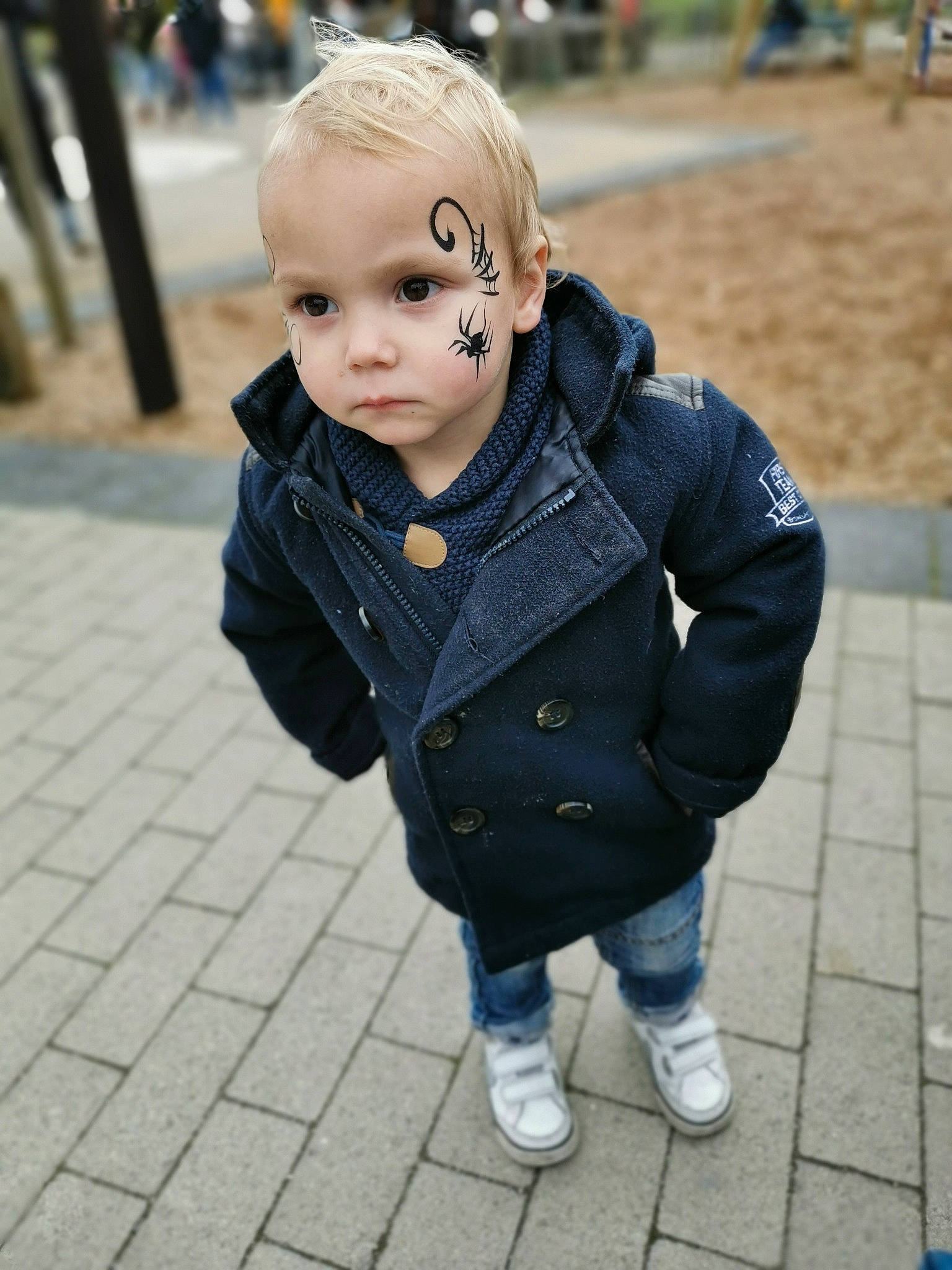 Mahel a rejoint le concours — aidez-le/la à gagner de superbes lots ! baby, cheek, child, coat, cool, denim, eye, jacket, jeans, male, outerwear, people, person, photograph, photography, sleeve, snapshot, standing, street_fashion, textile