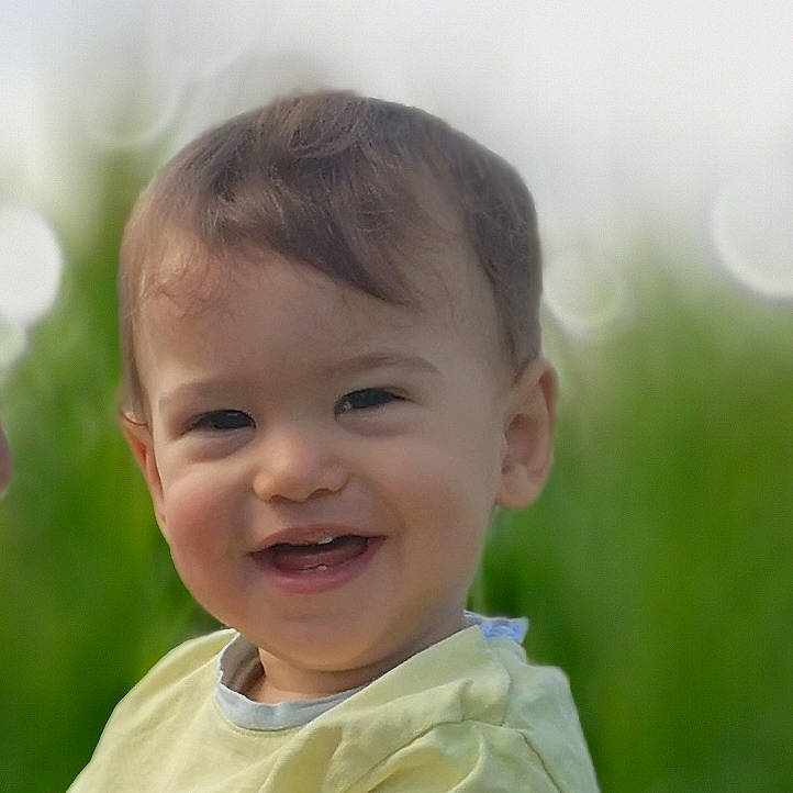 Leandre a rejoint le concours — aidez-le/la à gagner de superbes lots ! baby, baby_laughing, baby_toddler_clothing, cheek, child, ear, fun, grass, happy, joy, laugh, leisure, lip, nose, people_in_nature, person, portrait_photography, sleeve, smile, toddler