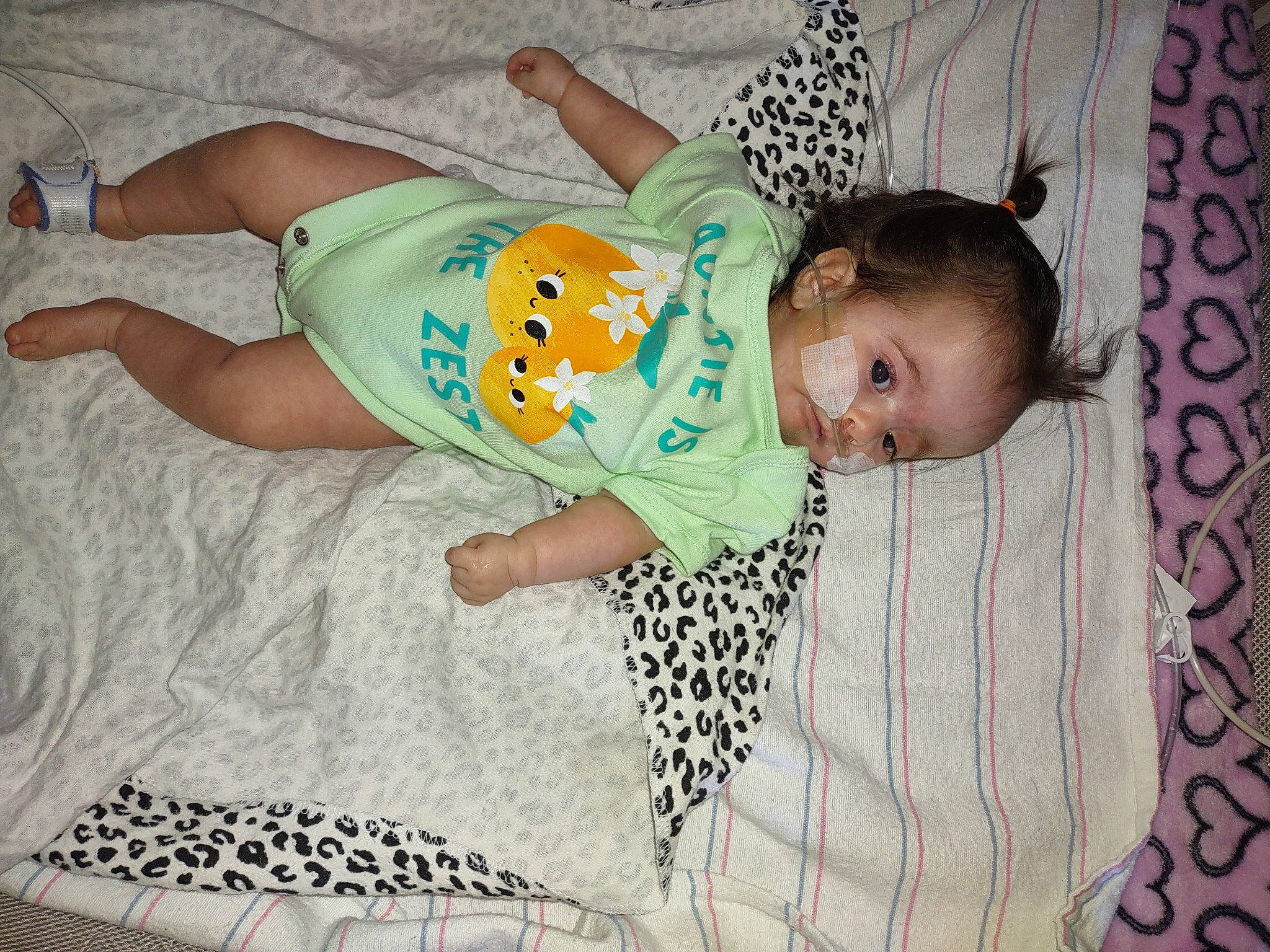 Lunabelle is registered to the contest to win money with this photo: baby, baby_products, baby_toddler_clothing, bed, bedding, bedtime, child, comfort, foot, fun, happy, human_leg, infant_bed, linens, pattern, person, room, t_shirt, textile, thigh