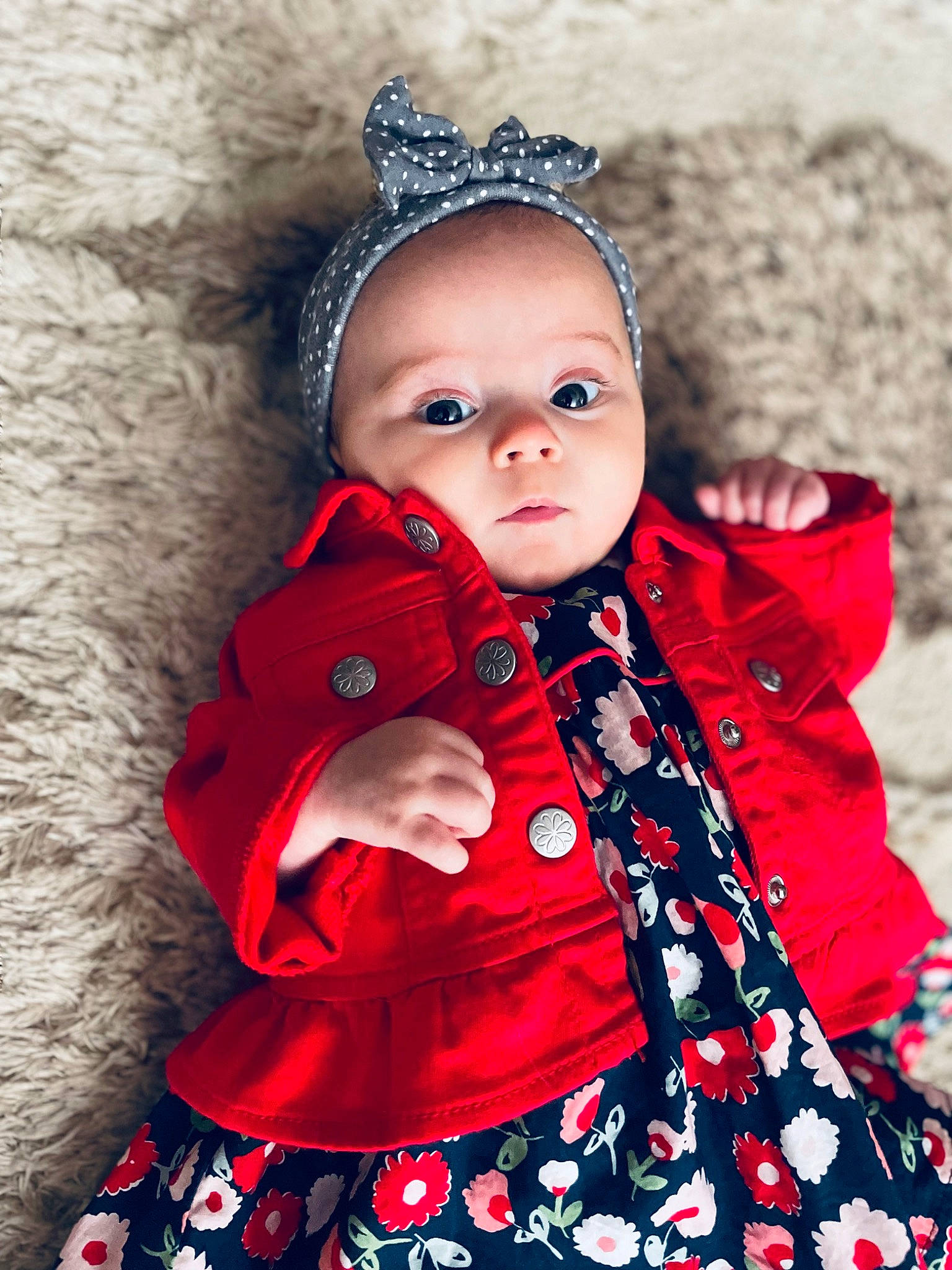 Anthéssa a rejoint le concours — aidez-le/la à gagner de superbes lots ! baby, baby_toddler_clothing, costume, eye, eyelash, face, fashion_design, happy, head, headgear, iris, lip, magenta, outerwear, pattern, person, pink, skin, sleeve, toddler