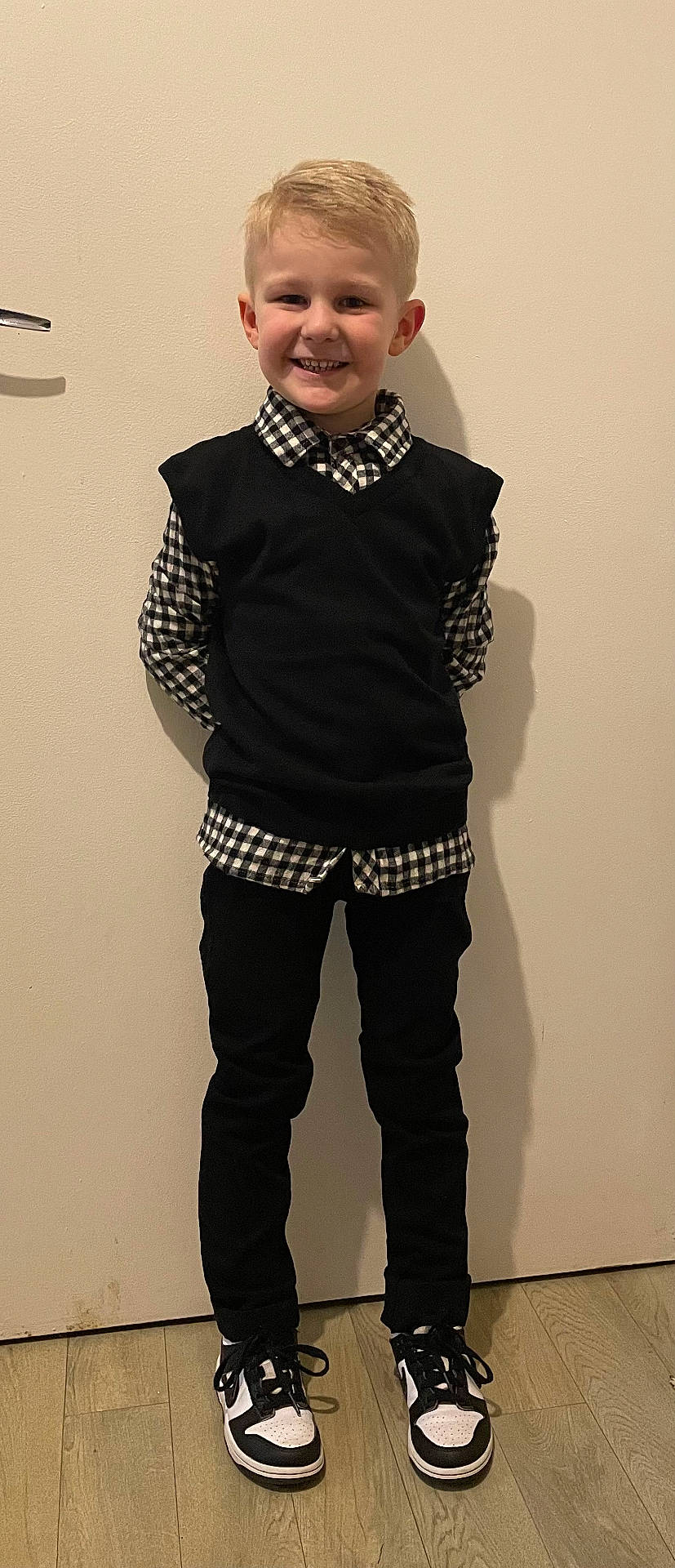 Joshua participe au concours pour gagner de l'argent avec cette photo : accessories, boy, child, clothing, face, footwear, head, jeans, knitwear, longsleeve, male, pants, person, photography, portrait, shoe, sleeve, sneaker, standing, sweater